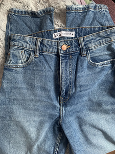 Zara черные и синие джинсы (3 фото из 4)