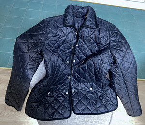 Uus Ralph Lauren jope, suurus L, must, siltidega (1 foto / 4)