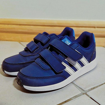 Кроссовки детские Adidas, 28 размер
