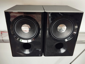 Музыкальный центр PHILIPS MCM1150/12 (6 фото из 8)