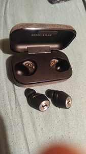 Müüa bluetooth kõrvaklapid Sennheiser Momentum True Wireless (1 foto / 2)