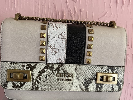 Продам сумку GUESS