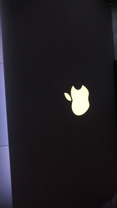 Macbook air (1 фото из 5)