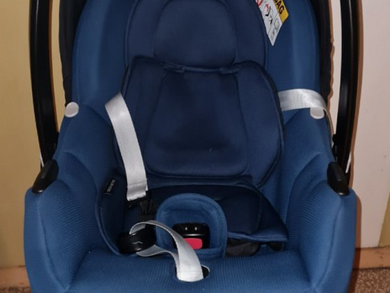 Автокресло maxi cosi tinka i-size + база familyfix2