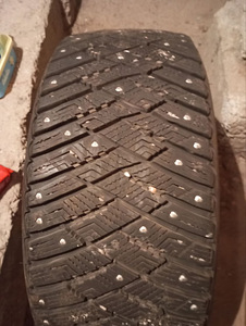 Резина M+S 225/45 R17 (2 фото из 3)
