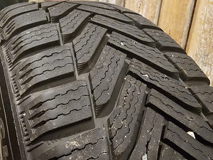 Диски, шины Micelin, новые оригинальные Toyota. (9 фото из 9)