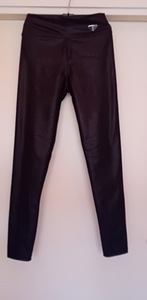 Кожаные леггинсы (3 фото из 4)