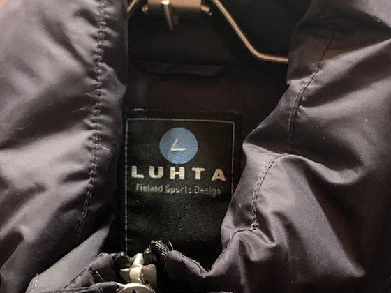 Женский пуховик Luhta