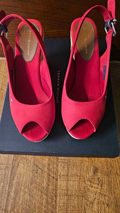 Tommy Hilfiger platvormkingad (2 foto / 3)