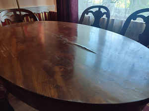 Biidermeier stiilis söögilaud ja kuus tooli (6 foto / 6)