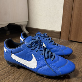 Jalgpallisaapad Nike