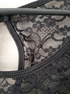Must pitsiline kleit (4 foto / 4)