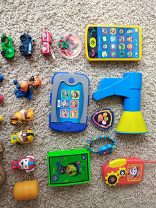 LPS, Ponid, Käpapatrull, telefon, pusled, käevõrud jne (2 foto / 7)