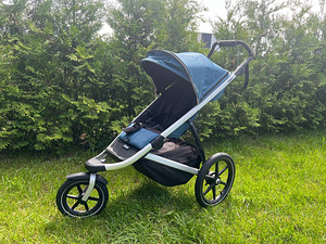 Thule Urban Glide 2 Синяя коляска (1 фото из 3)