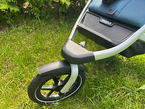 Thule Urban Glide 2 Синяя коляска (2 фото из 3)