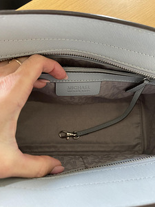 MICHAEL KORS originaal käekott heas seisukorras (3 foto / 3)