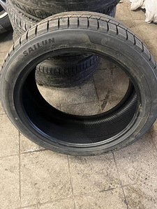 Шины 285/35/21 (2 фото из 4)