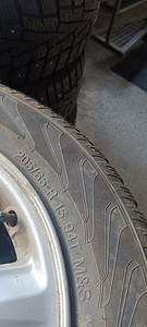 Subaru 5x100 + rehvid M+S (3 foto / 4)