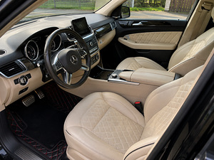 Mercedes Benz ML 350 Designo (3 foto / 13)