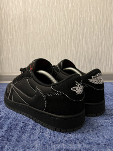 Travis Scott Air Jordan 1 Low OG “Black Fantom” (2 foto / 9)