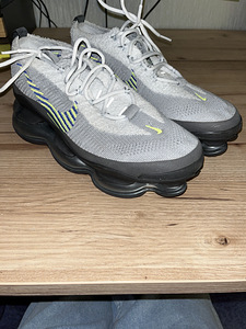 Nike Air Max Scorpion Flyknit (2 foto / 4)