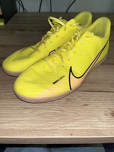 Sisejalgpalli saapad Nike mercurial (2 foto / 3)