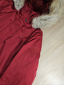 Naiste talveparka Tommy Hilfiger (2 foto / 3)