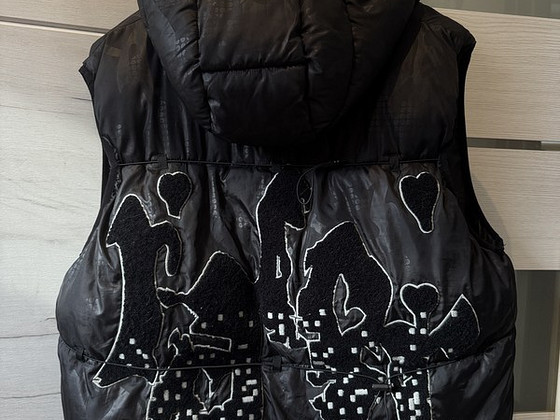 Vest racer worldwide