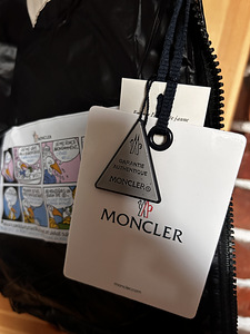 Жилет Moncler Gilet (3 фото из 6)