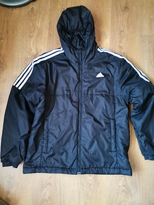 Куртка Adidas размер L (1 фото из 2)