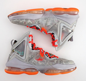 NIKE Lebron 19 FAST FOOD Tossud 40,5 (3 foto / 5)