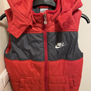 Nike soe vest,suurus 116/122 cm,originaal