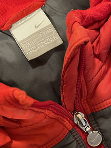 Nike soe vest,suurus 116/122 cm,originaal (3 foto / 3)