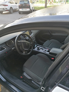 Müüja auto (8 foto / 8)