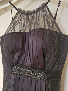 BCBG Max Azria Siidist pidulik kleit pitsiga (2 foto / 4)