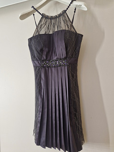 BCBG Max Azria Siidist pidulik kleit pitsiga (3 foto / 4)