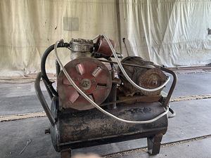 Kompressor (1 foto / 2)