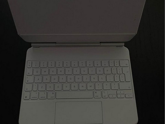 Magic Keyboard для iPad Air 11-дюймов - американская английс