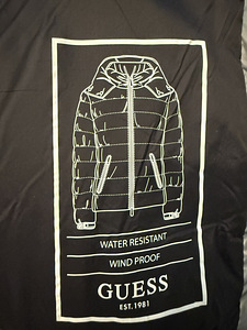 Зимняя куртка GUESS (9 фото из 10)