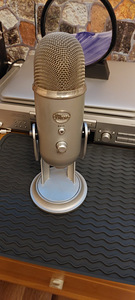 Blue Yeti (3 фото из 3)
