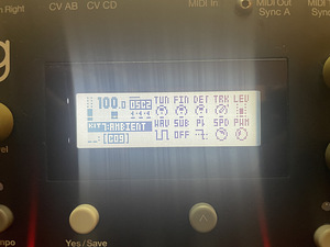 Синтезатор Elektron Analog Four (7 фото из 8)
