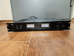 Philips AH370 DC Stereo Power Amplifier (1 foto / 5)
