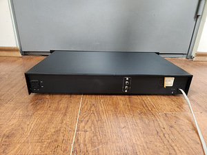 Philips AH170 HiFi AM-FM стерео тюнер (3 фото из 4)