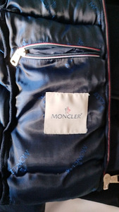 Müüa Moncler. Kauplemine on võimalik. (1 foto / 5)