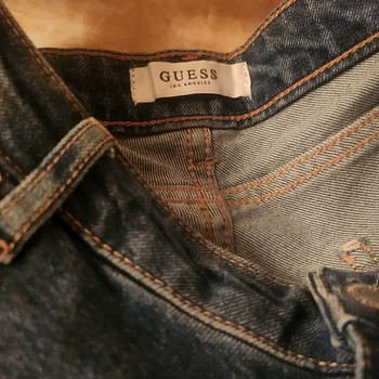 Naiste teksad Guess