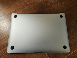 Macbook Air 13 :2015, i5,4GB,128GB (3 foto / 3)
