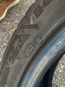 Sailun Ice Blazer Alpine EVO 245/45/19 (3 foto / 4)