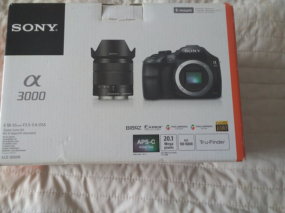 Sony A3000 + объектив 18-55 мм