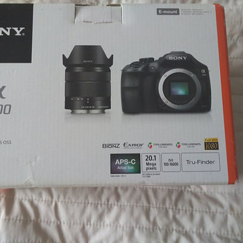 Sony A3000 + объектив 18-55 мм