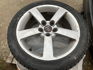 Naastrehvid Nokian 225/45 R17 valuvelgedel (SAAB) + tagavara (7 foto / 10)